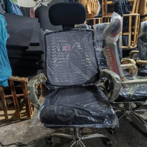 V Mesh Excutive Chair (Black and Gray 02)